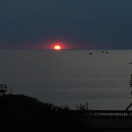 Grande Maison Face A L'ocean بيت للعطل *